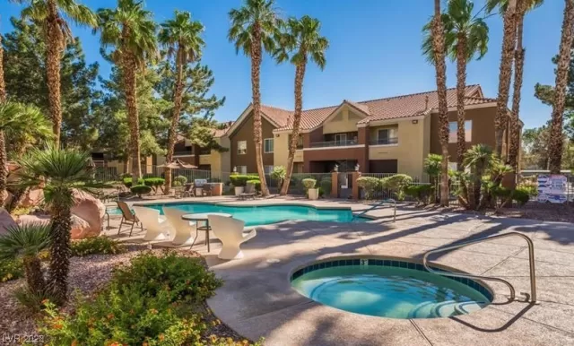 MLS: 2539159 Condo For Sale