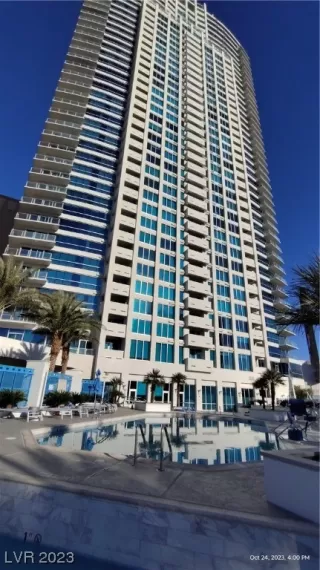 Photo #1: 2539246 Listing