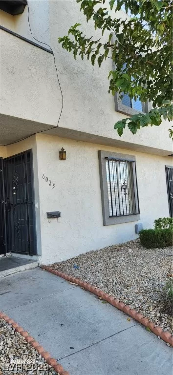 MLS: 2539249 Condo For Sale