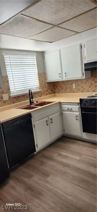 Photo #2: 2539249 Listing