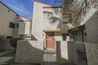 Photo #3: 2539284 Listing