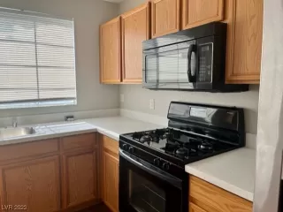 Photo #4: 2539303 Listing 