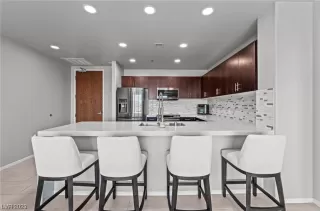 Photo #6: 2539310 Listing 