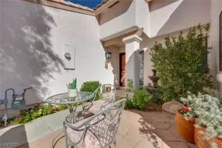 Photo #3: 2539315 Listing