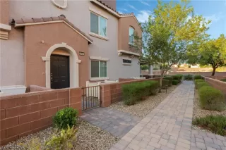 Photo #1: 2539321 Listing 