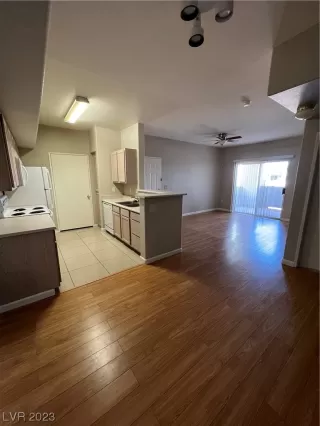 Photo #4: 2539359 Listing 