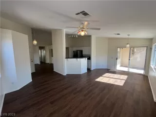 Photo #2: 2539384 Listing 