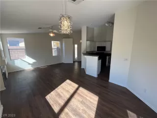 Photo #3: 2539384 Listing 