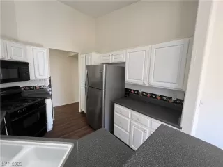 Photo #5: 2539384 Listing 