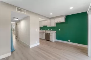 Photo #6: 2539387 Listing 