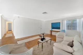 Photo #5: 2539396 Listing