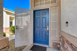 Photo #4: 2539430 Listing 