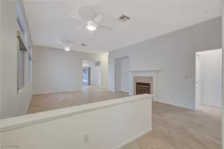 Photo #5: 2539430 Listing 