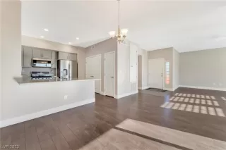 Photo #2: 2539445 Listing 