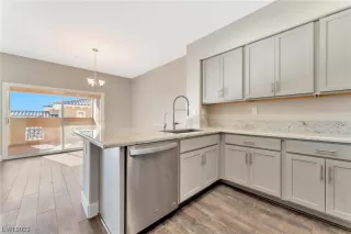 Photo #6: 2539445 Listing 