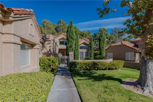 MLS: 2539471 Condo For Sale