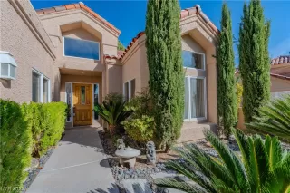 Photo #1: 2539471 Listing