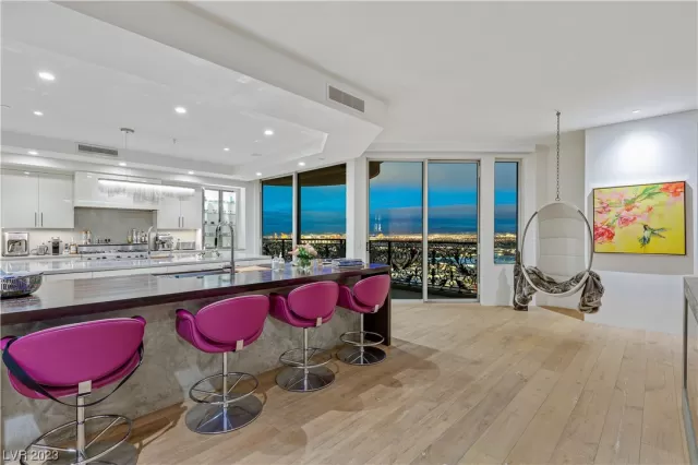 MLS: 2539493 Condo For Sale