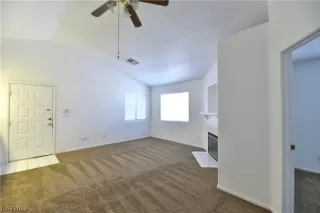 Photo #4: 2539503 Listing