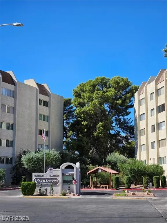 MLS: 2539506 Condo For Sale