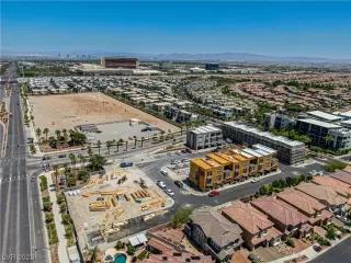 Photo #2: 2539545 Listing