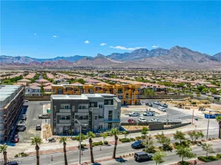 Photo #4: 2539545 Listing