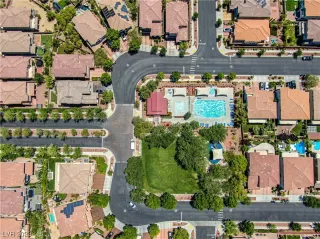 Photo #3: 2539551 Listing