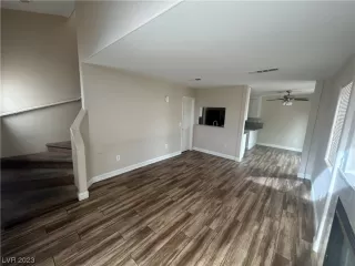 Photo #6: 2539556 Listing 