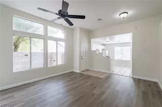 Photo #4: 2539588 Listing