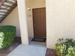 Photo #1: 2539593 Listing