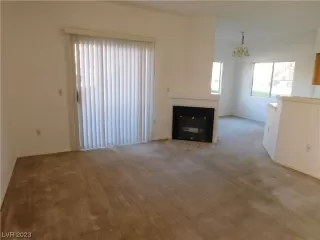 Photo #4: 2539593 Listing