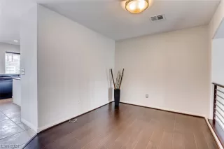 Photo #6: 2539609 Listing 