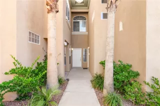 Photo #2: 2539622 Listing