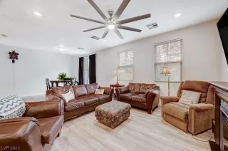 Photo #4: 2539638 Listing 