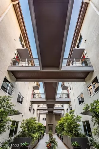 Photo #1: 2539644 Listing