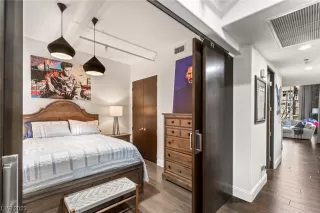 Photo #4: 2539644 Listing