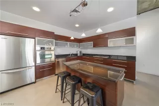 Photo #4: 2539653 Listing 
