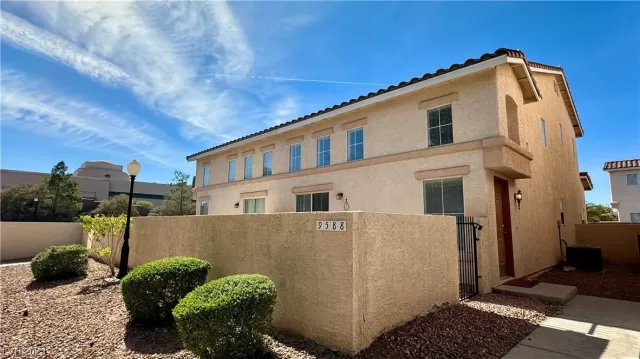 MLS: 2539683 Condo For Sale