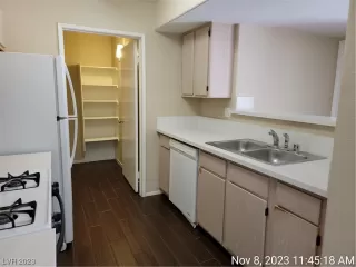 Photo #5: 2539697 Listing 