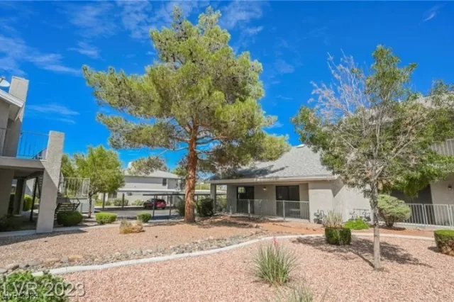 MLS: 2539713 Condo For Sale