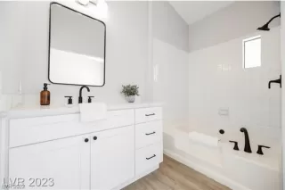 Photo #4: 2539713 Listing 