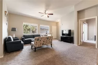 Photo #2: 2539738 Listing
