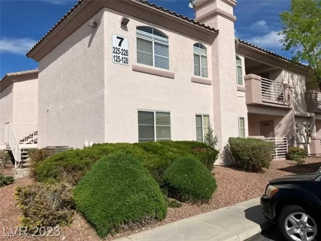 MLS: 2539793 Condo For Sale