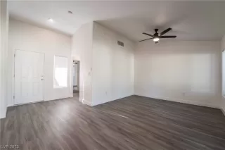 Photo #6: 2539804 Listing 