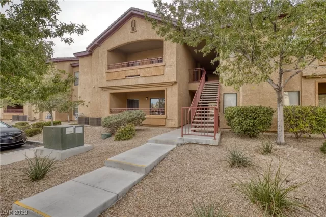 MLS: 2539813 Condo For Sale