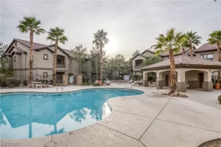 Photo #2: 2539813 Listing