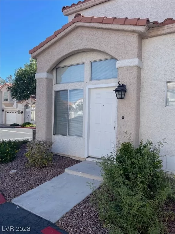 MLS: 2539834 Condo For Sale