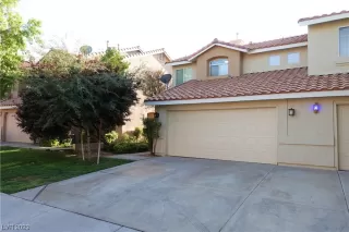 Photo #1: 2539846 Listing 