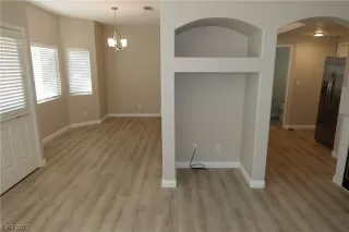 Photo #5: 2539846 Listing 