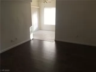 Photo #2: 2539864 Listing